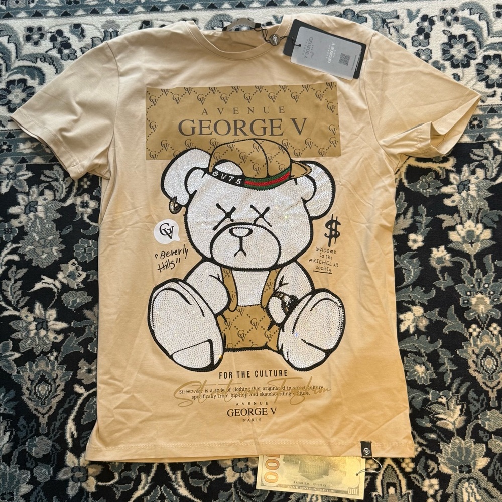 Avenue George V Paris Teddy Bear Graphic T-Shirt NWT Size Small Beige Rhinestone